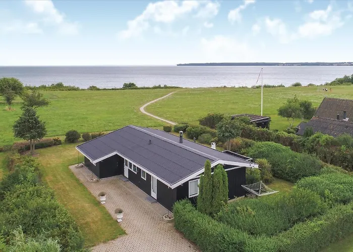 3 Bedroom Gorgeous In Juelsminde