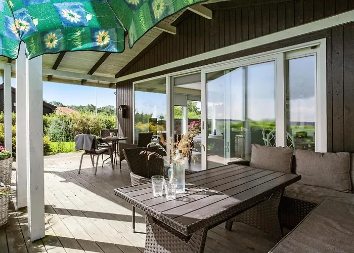 3 Bedroom Gorgeous In Juelsminde Vakantiehuis